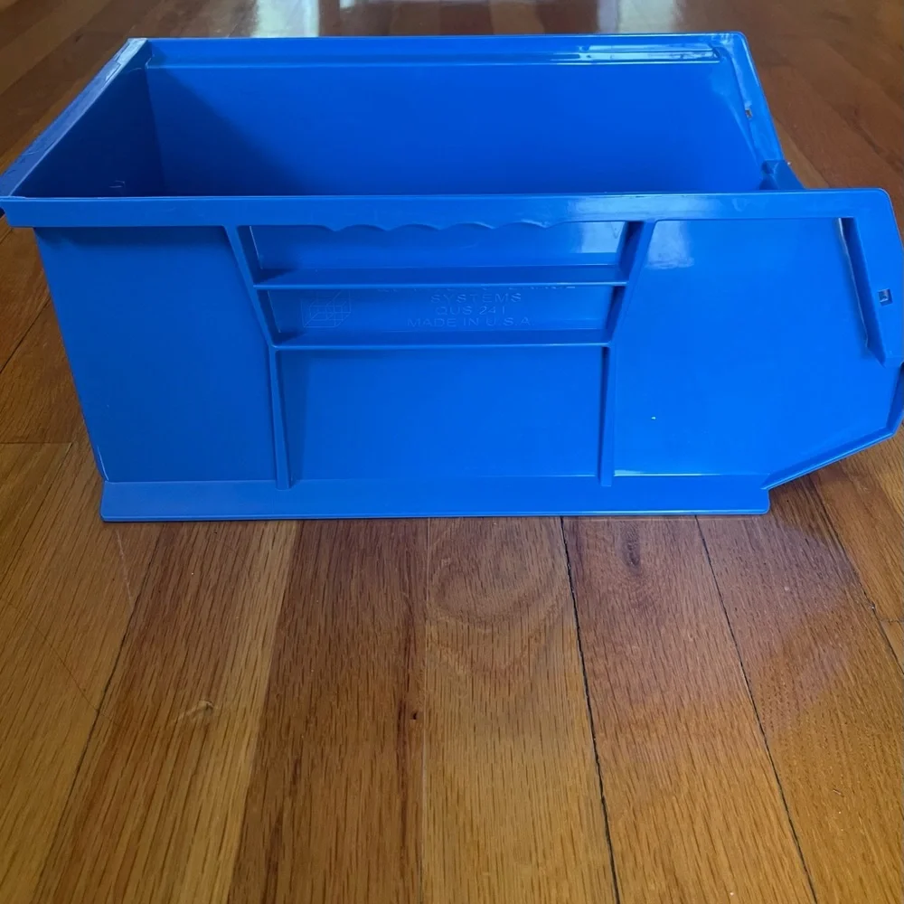 Blue Plastic Tote - QUS 241